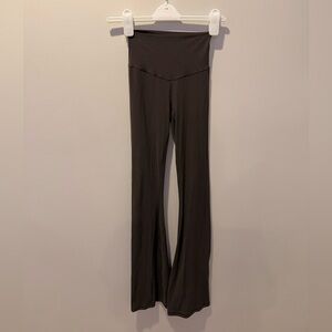 OFFLINE by Aerie The Hugger High Waisted Bootcut Legging